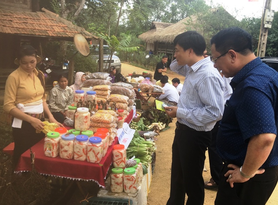 Dòng thác hùng vĩ và ngôi làng nên thơ nơi miền Tây xứ Thanh - 7 Những sản phẩm truyền thống của địa phương