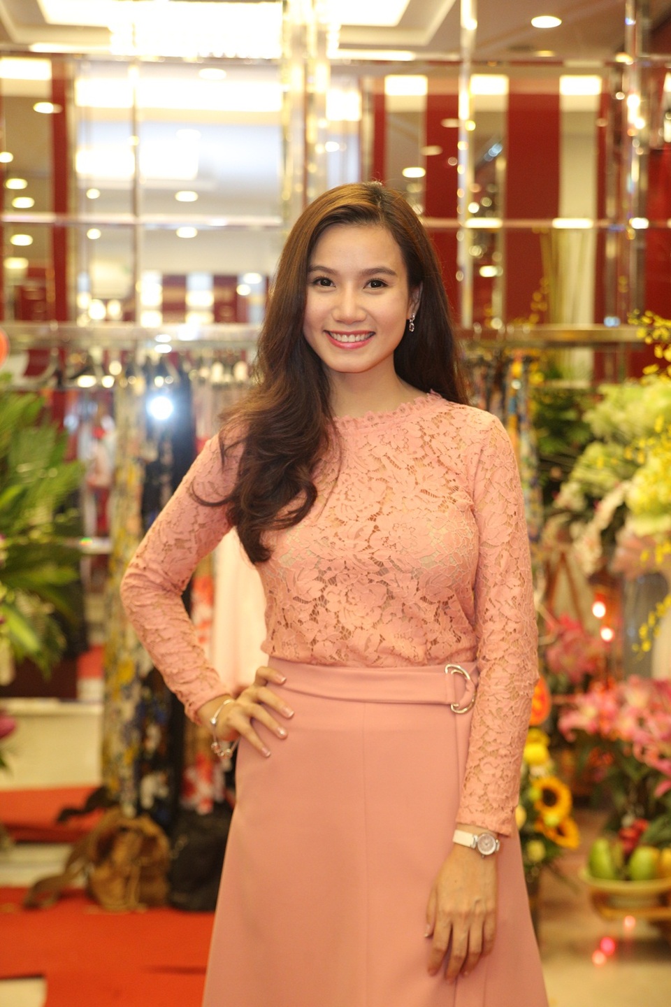 Diễn viên Lương Giang được biết đến qua hàng loạt phim truyền hình như: 13 nữ tử tù, Khát vọng Thăng Long, Hoa cỏ may (đạo diễn Lưu Trọng Ninh), Nhà có nhiều cửa sổ (đạo diễn Hồng Sơn), Cầu vồng tình yêu (đạo diễn Hồng Sơn - Trọng Trinh), Xin thề anh nói thật (đạo diễn Phi Tiến Sơn), Chàng trai đa cảm (đạo diễn Trần Trung Dũng)…