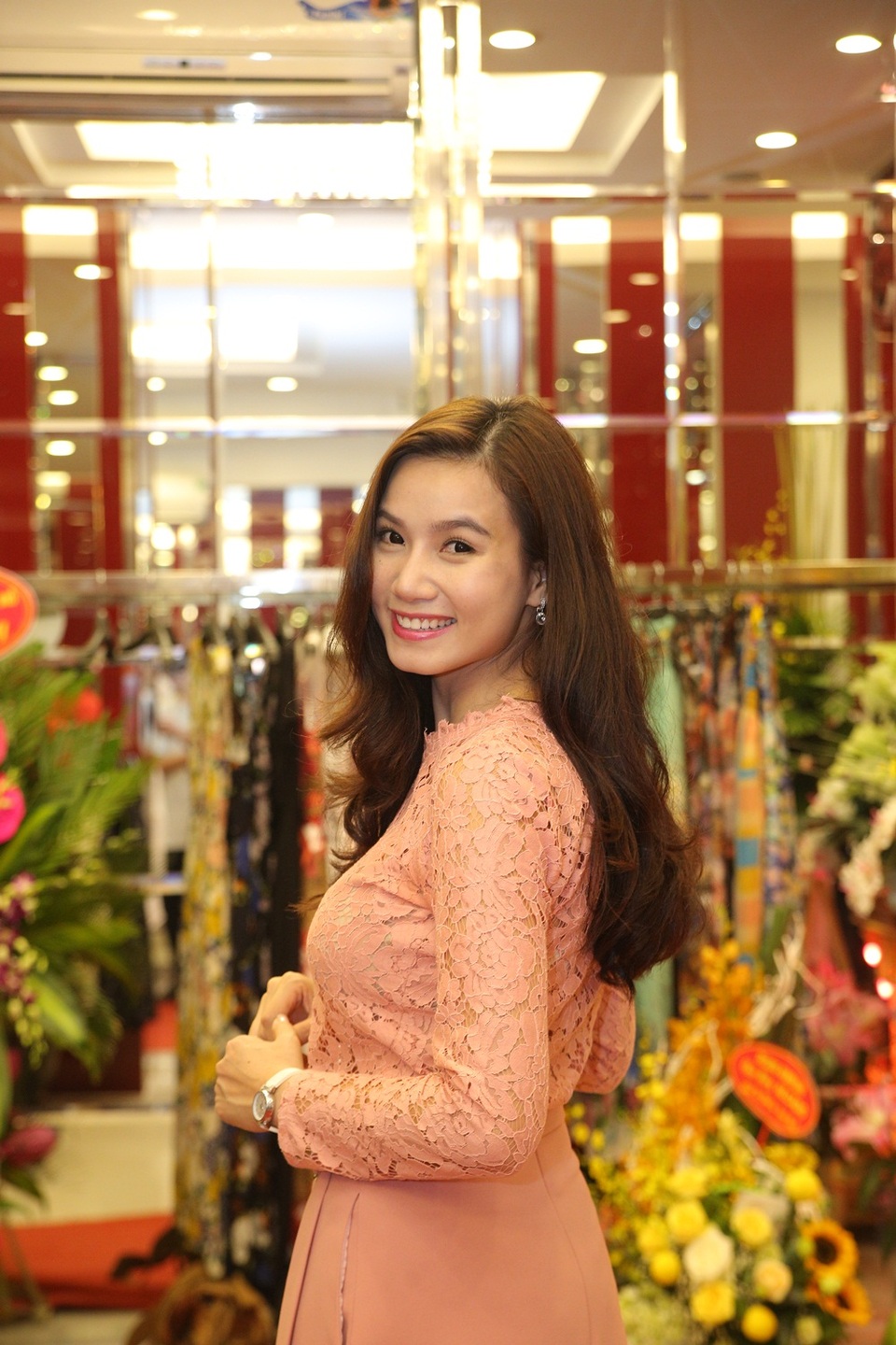 Cô đóng vai chính trong “Hoa cỏ may 2” của Lưu Trọng Ninh và “Ngự lâm không kiếm” nhưng hiện tại phim chưa phát sóng. Người đẹp cũng đam mê hội họa với Megan Gallery của riêng mình, cô là giảng viên Trường Đại học Sư phạm Nghệ thuật TƯ. Lương Giang là một họa sĩ trẻ, được đào tạo bài bản về hội họa tại trường Lasalle College of the Art của Singapore.