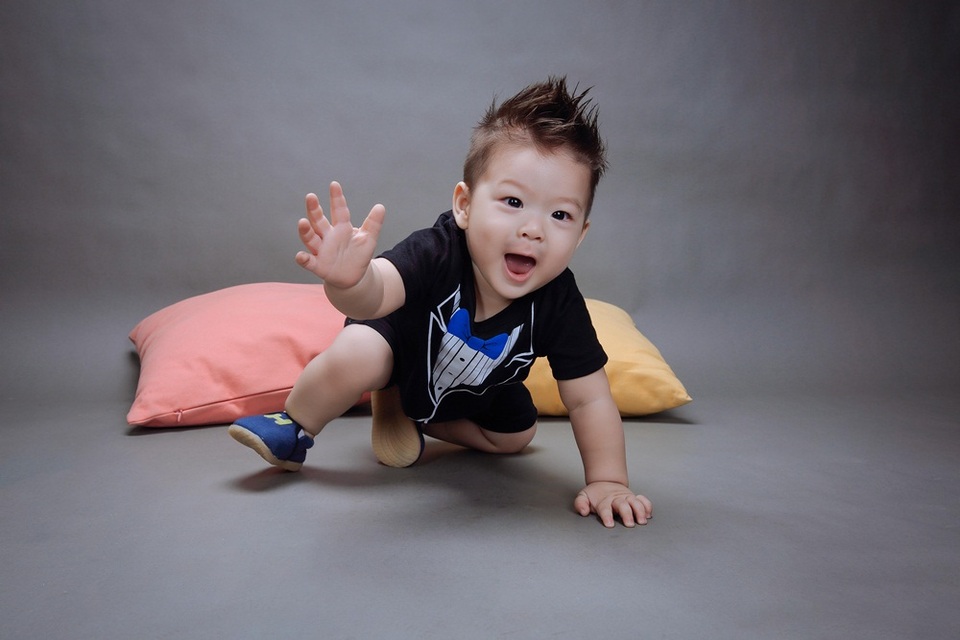 Nhật Kim Anh khoe “quý tử” sắp tròn một tuổi - 4 Hiện cậu nhóc ở Cần Thơ cùng bố và gia đình bên nội.