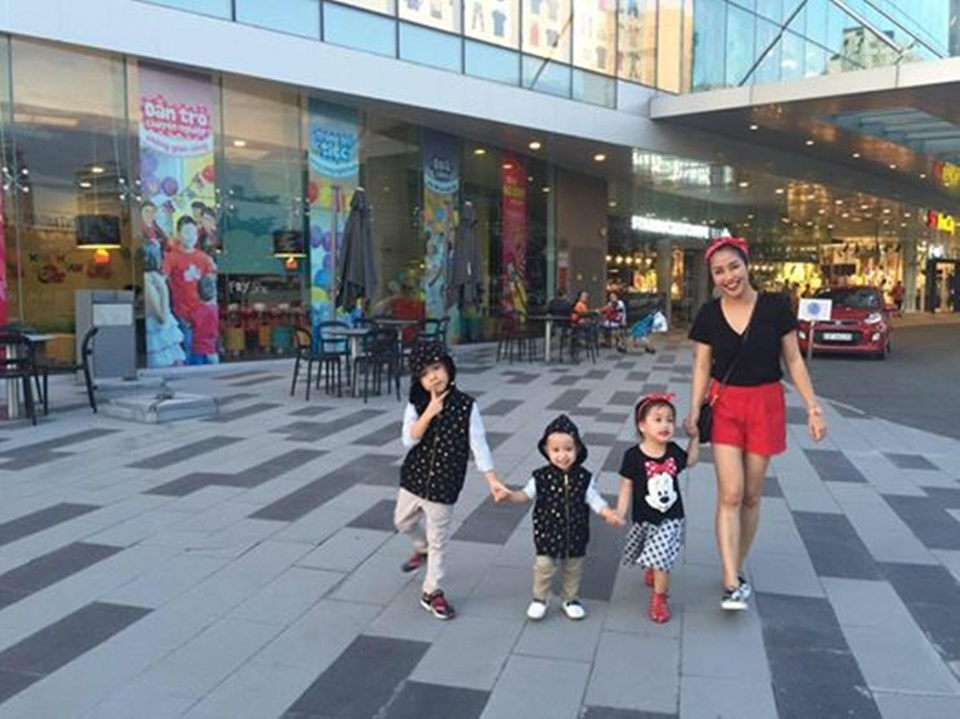 Sao Việt tất bật mang trung thu về cho trẻ nhỏ - 13