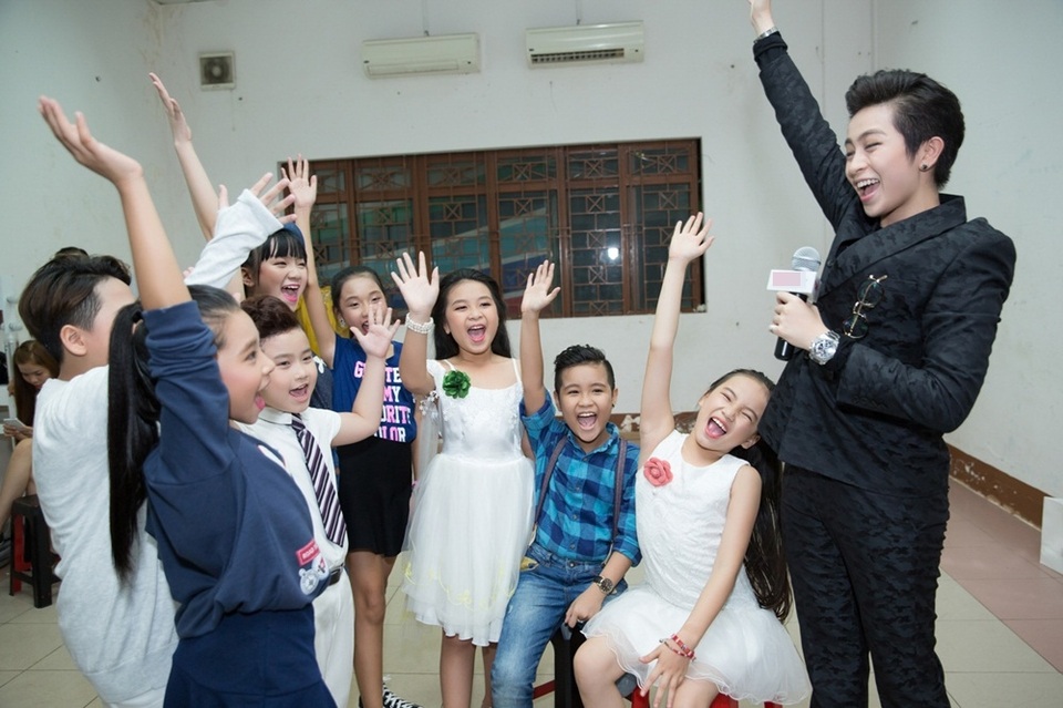 Bên cạnh đảm nhận vai trò MC, trong thời gian sắp tới, Chi Pu, Gil Lê đều hứa hẹn ra mắt những sản phẩm mới.