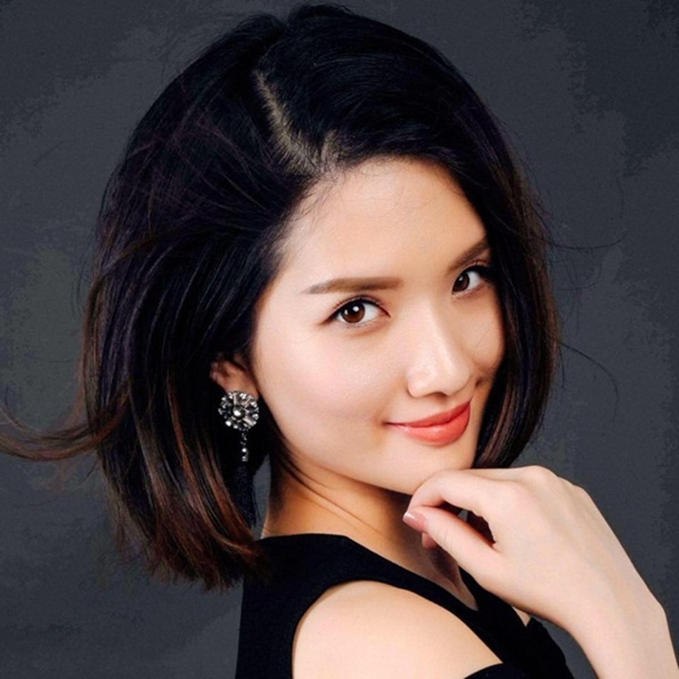NSƯT Chí Trung thương con gái “bị sinh ra trong một gia đình nghệ sĩ” - 4
Và hình ảnh rạng rỡ, xinh đẹp của Huyền Trang hiện tại