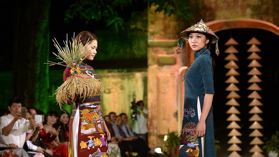 32 nhà thiết kế "hé lộ" bộ sưu tập tại Festival Áo dài Hà Nội 2016 - 8