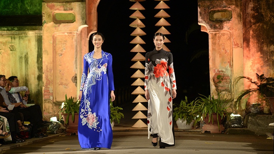 32 nhà thiết kế "hé lộ" bộ sưu tập tại Festival Áo dài Hà Nội 2016 - 20