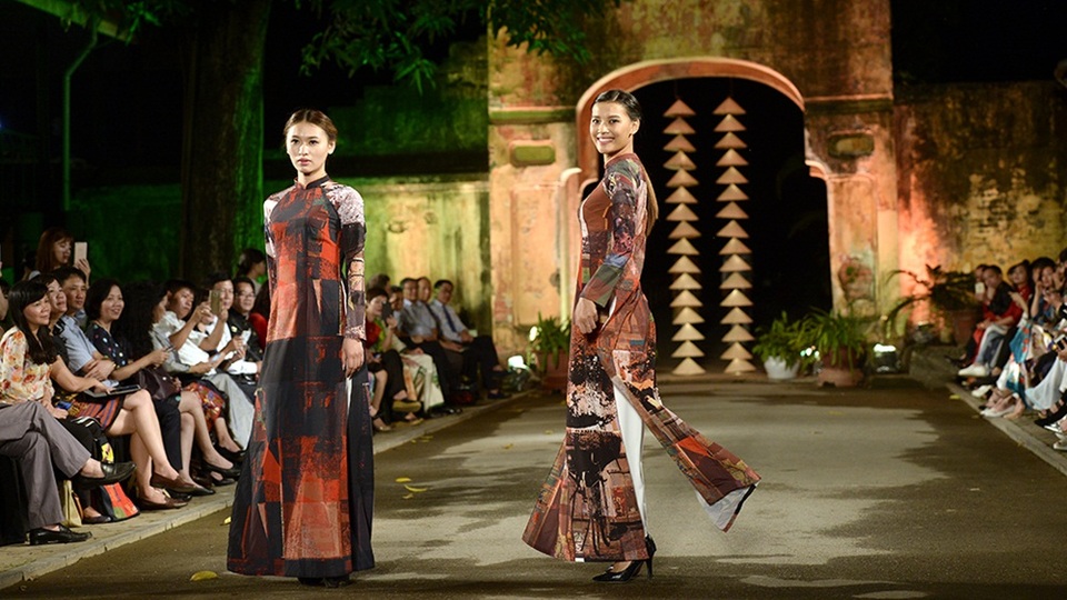 32 nhà thiết kế "hé lộ" bộ sưu tập tại Festival Áo dài Hà Nội 2016 - 16