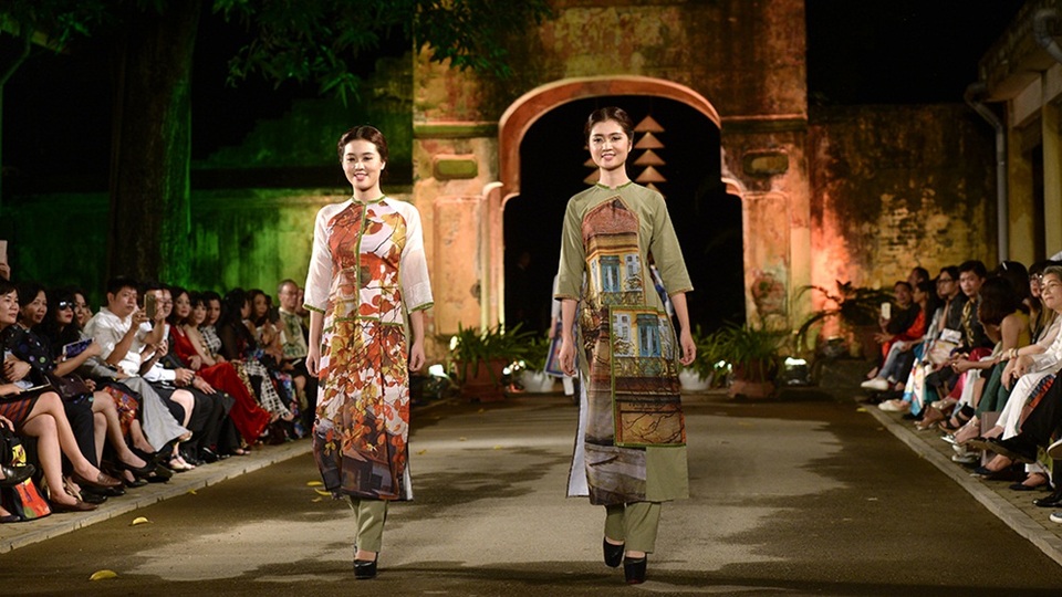 32 nhà thiết kế "hé lộ" bộ sưu tập tại Festival Áo dài Hà Nội 2016 - 19