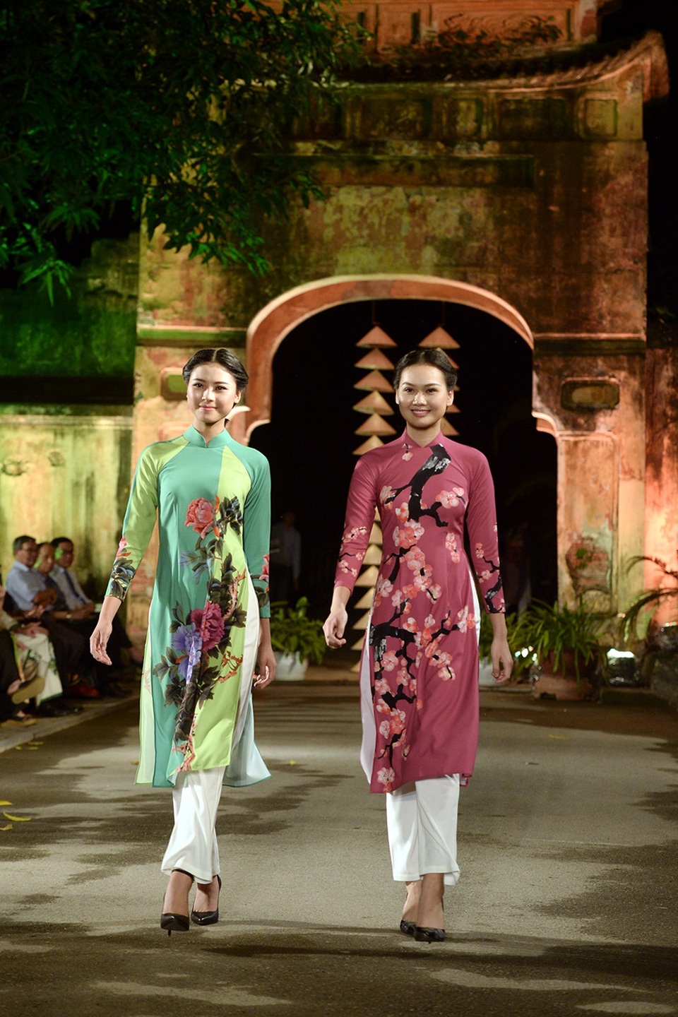 32 nhà thiết kế "hé lộ" bộ sưu tập tại Festival Áo dài Hà Nội 2016 - 12