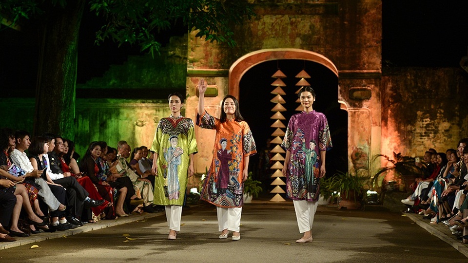 32 nhà thiết kế "hé lộ" bộ sưu tập tại Festival Áo dài Hà Nội 2016 - 11