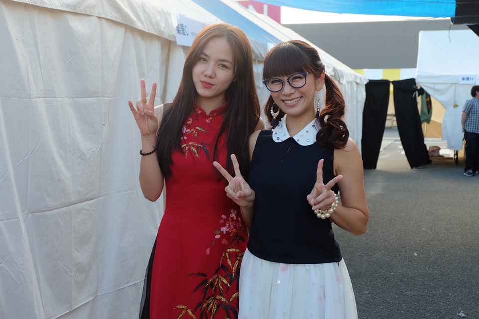 “Phương Ly đã cảm thấy rất thích thú nhưng cũng vô cùng hồi hộp khi được mời tham gia chương trình festival lần này vì đây là cơ hội để giới thiệu văn hóa cũng như các ca khúc của Việt Nam đến bạn bè quốc tế và cộng đồng người Việt ở Nhật, cô nói.