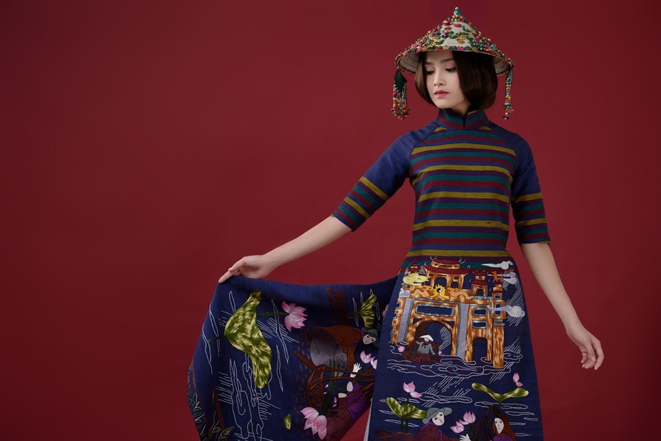 Gương mặt khả ái HHVN Tố Như hóa nàng thơ với áo dài Lan Hương - 3 Mới đây, Tố Như bất ngờ lọt vào mắt xanh của NTK Lan Hương. Sau khi casting, người đẹp đến từ Thái Nguyên đã khiến NTK hài lòng.