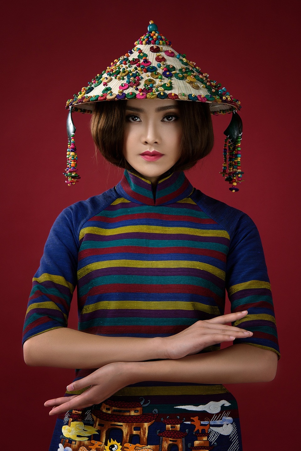 Gương mặt khả ái HHVN Tố Như hóa nàng thơ với áo dài Lan Hương - 1 Tố Như từng đăng quang Hoa khôi Thanh niên Thanh lịch và Thời trang TP.Thái Nguyên năm 2012 khi mới 15 tuổi.