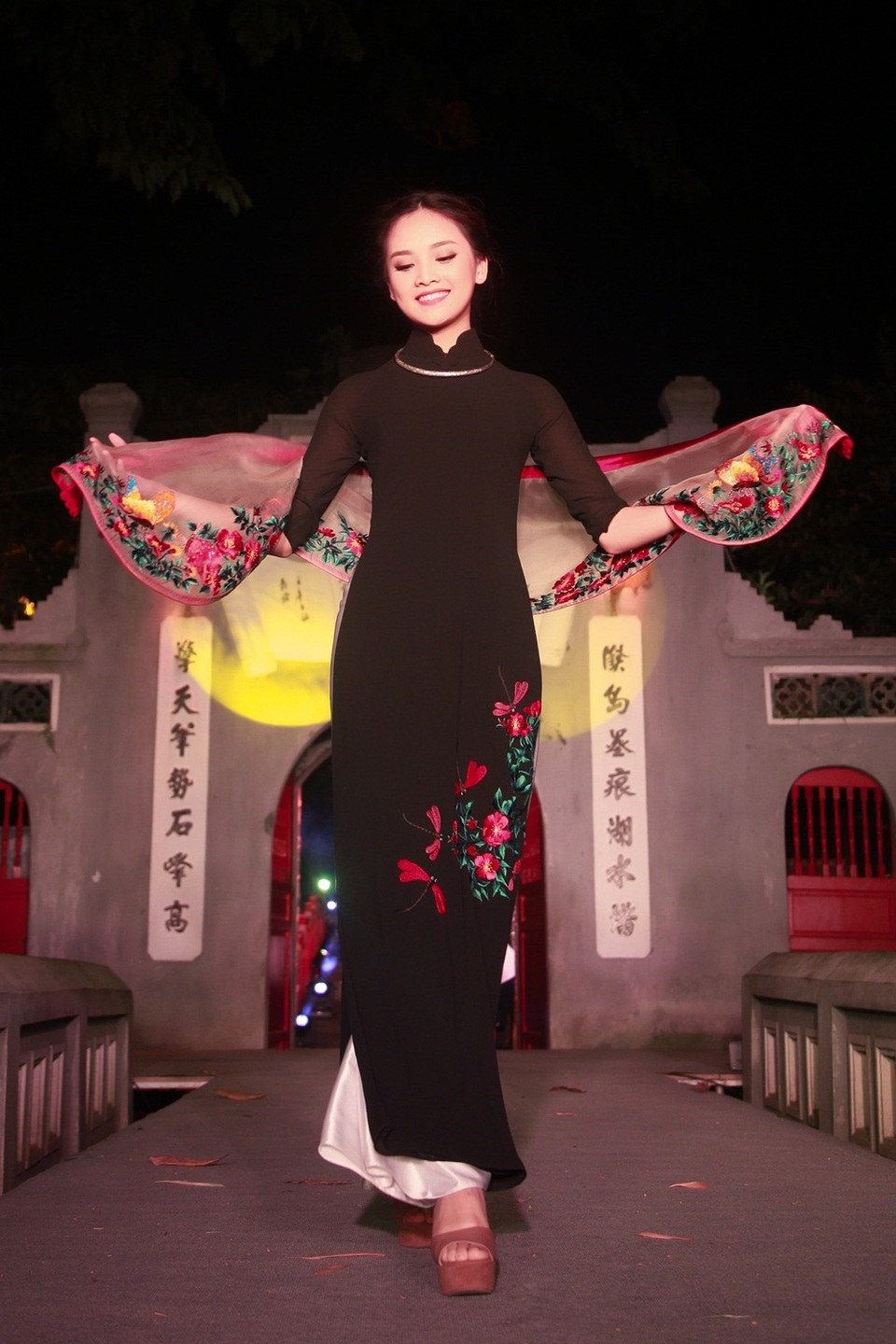 NSƯT Minh Vượng làm “bà mối” trong "đám cưới" mùa thu Hà Nội - 7