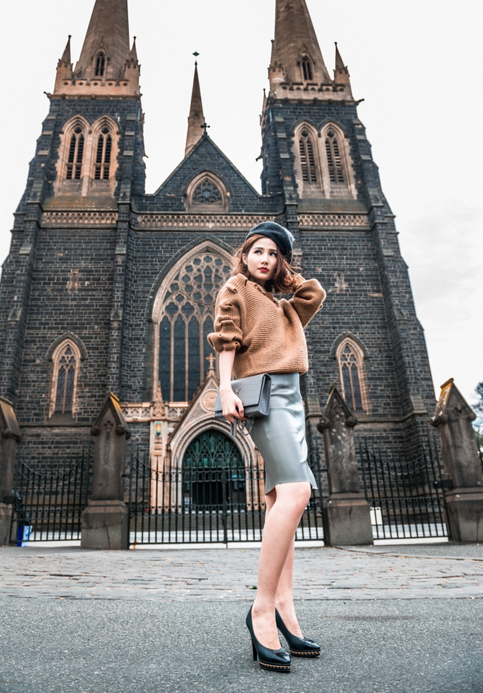 Nhà thờ lớn St Patrick - nhà thờ cao nhất nước Úc là một ốc đảo thanh bình với kiến trúc và nghệ thuật đậm nét cổ xưa