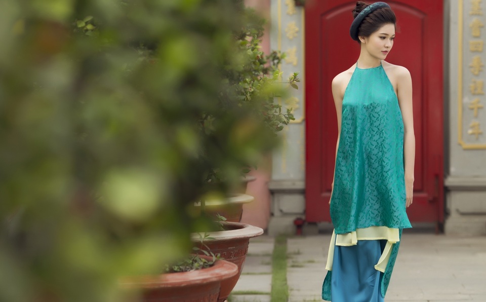 Chiếc áo yếm màu xanh ngọc trong họp báo toàn quốc trở thành vật kỷ niệm thân thương của Thuỳ Dung tại cuộc thi Hoa hậu Việt Nam 2016. Cũng từ đây, Thuỳ Dung được nhiều khán giả, thí sinh đặt nickname là cô Tấm của Hoa hậu Việt Nam. Chính vì thế, cô quyết định chụp bộ ảnh với chiếc áo này như một kỷ niệm đẹp, khó quên của tuổi trẻ.