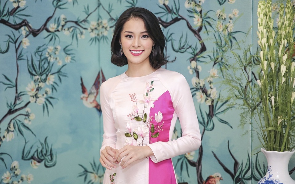 Hạ Vi được bạn trai Quốc Cường đưa đón, hội ngộ Chi Pu, Thùy Dung - 6 Trong cuộc sống, Hạ Vi là người sống đơn giản và có phần khép kín. Với cô, được là chính mình mới là điều quan trọng nhất.
