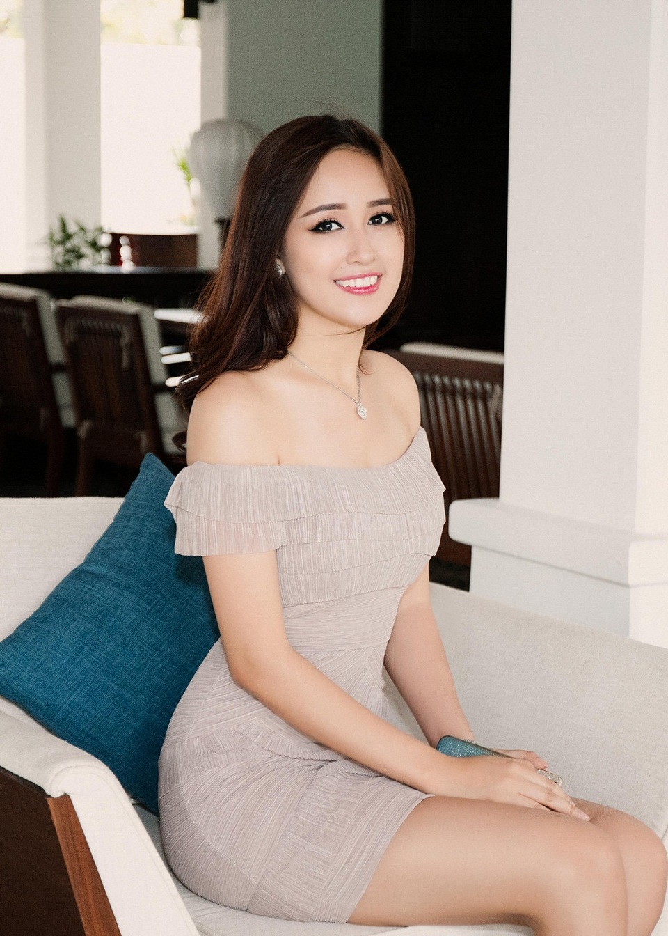 Mai Phương Thúy lên tiếng khi bị nghi photoshop giấu vòng eo mỡ - 3