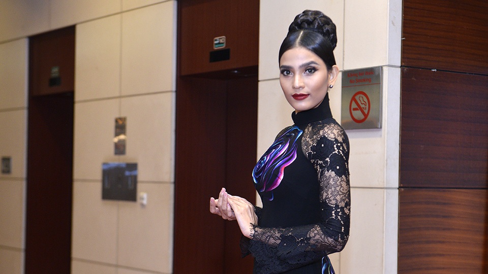 Trương Thị May đội vương miện 10kg làm veddte, “lộ” bí quyết “mỹ nhân ăn chay” - 5