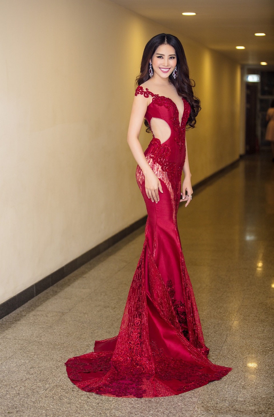 Nam Em xinh đẹp tại đêm bế mạc LHP quốc tế Hà Nội - 4 Nam Em xinh đẹp tại đêm bế mạc LHP quốc tế Hà Nội - 4