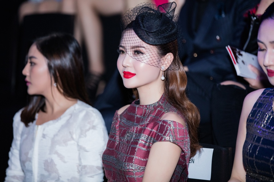 Ngọc Duyên lần đầu xuất hiện trước công chúng sau đăng quang Miss Global - 9 Ngọc Duyên lần đầu xuất hiện trước công chúng sau đăng quang Miss Global - 9