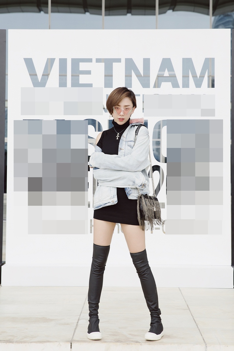 Tóc Tiên: “Tôi chiến đấu với “giặc mỡ” như bao người” - 9 Tóc Tiên: “Tôi chiến đấu với “giặc mỡ” như bao người” - 9
