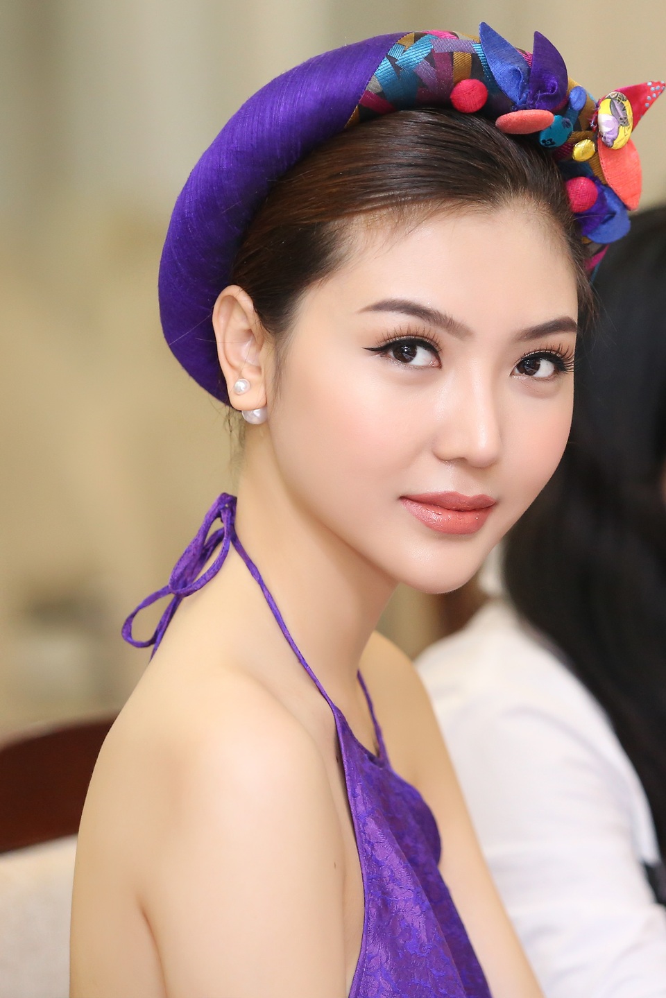 Hoa hậu Ngọc Duyên mặc áo yếm gợi cảm đọ dáng cùng dàn mẫu - 2 Hoa hậu Ngọc Duyên mặc áo yếm gợi cảm đọ dáng cùng dàn mẫu - 2