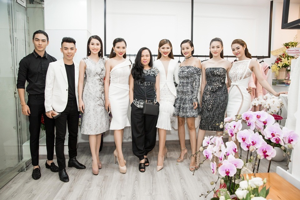 Hàng loạt chân dài The Face cùng hội ngộ.