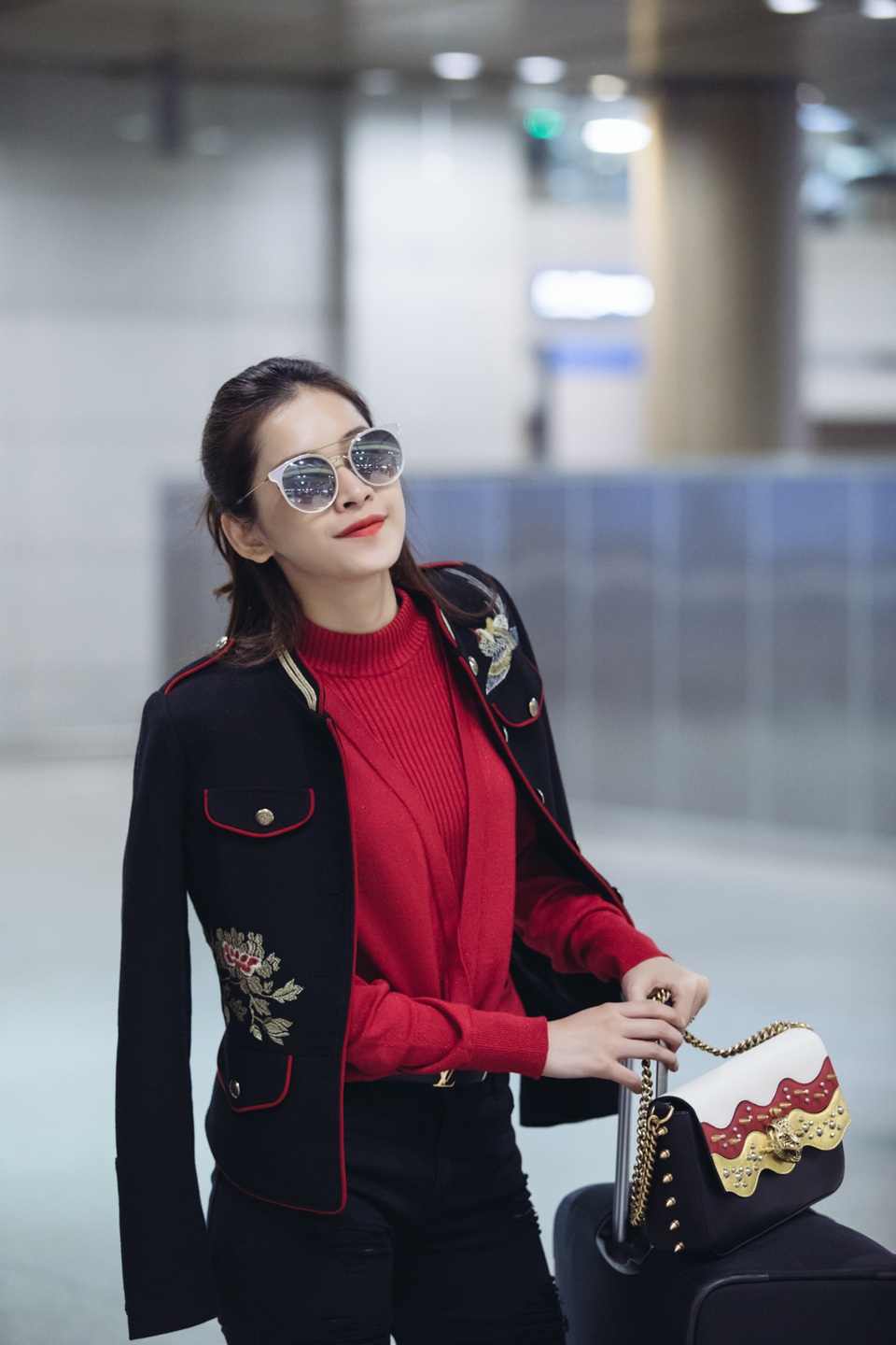 Trong chuyến sang Hàn Quốc lần này, Chi Pu sẽ tham dự lễ trao giải Asia Artist Awards. Đây là sự kiện mới quan trọng của nền giải trí Hàn Quốc nhằm vinh danh các nghệ sĩ ở cả 2 lĩnh vực âm nhạc và phim ảnh dựa trên sự thể hiện của họ tại Hàn Quốc và khu vực Châu Á.