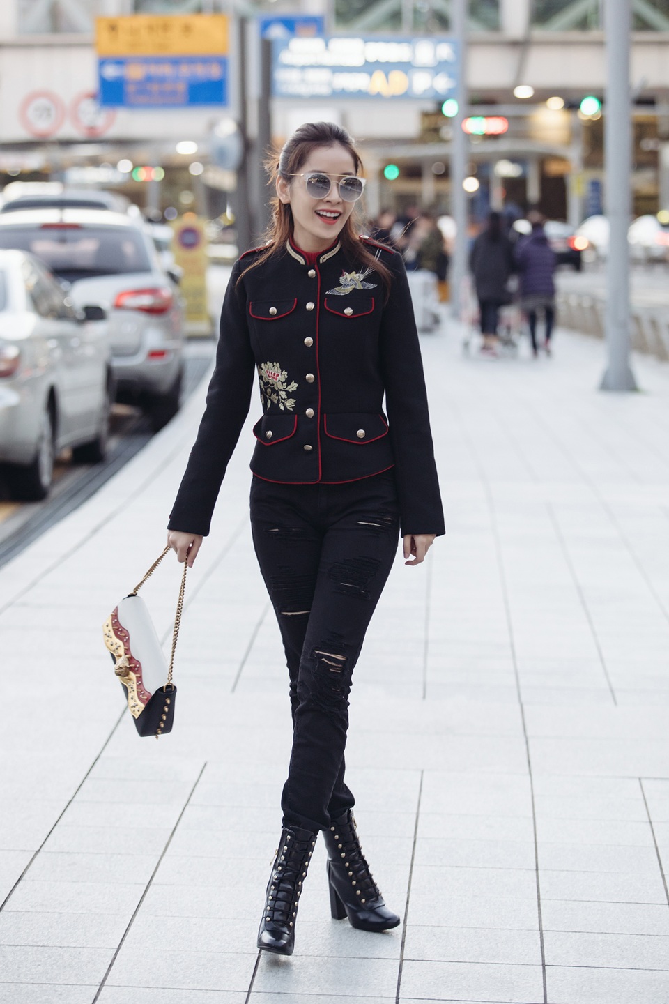 Thảm đỏ và lễ trao giải Asia Artist Awards sẽ bắt đầu từ 16h (giờ địa phương) ngày 16/11 tại Grand Peace Hall - trường đại học Kyung Hee Seoul.