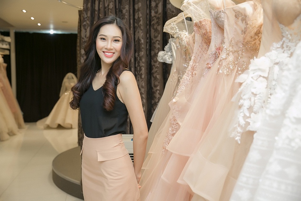 Diệu Ngọc hé lộ trang phục dạ hội mang đến Hoa hậu Thế giới 2016 - 8