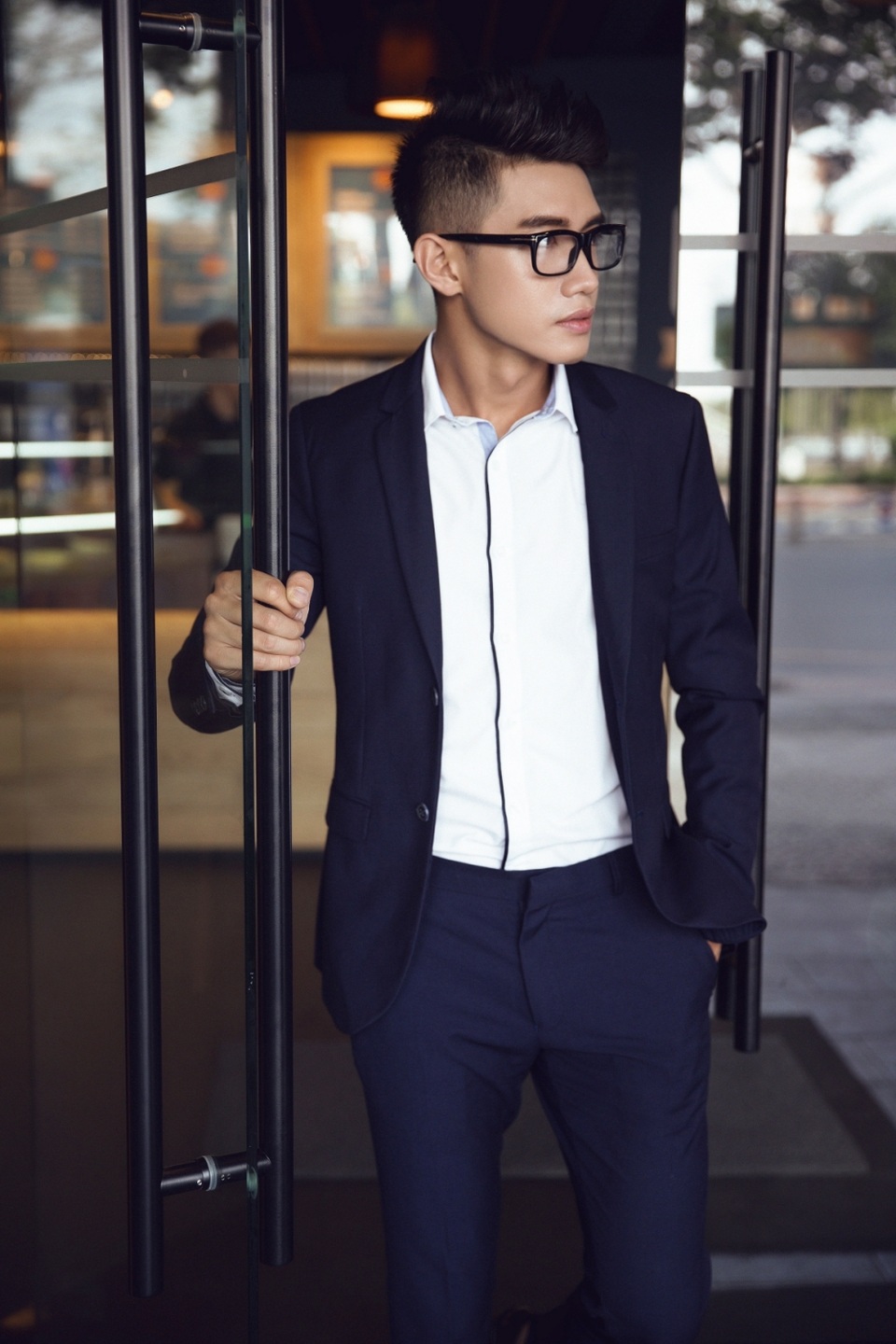 “Soái ca” Quang Đăng khiến các fan nữ “đổ rầm rầm” - 4