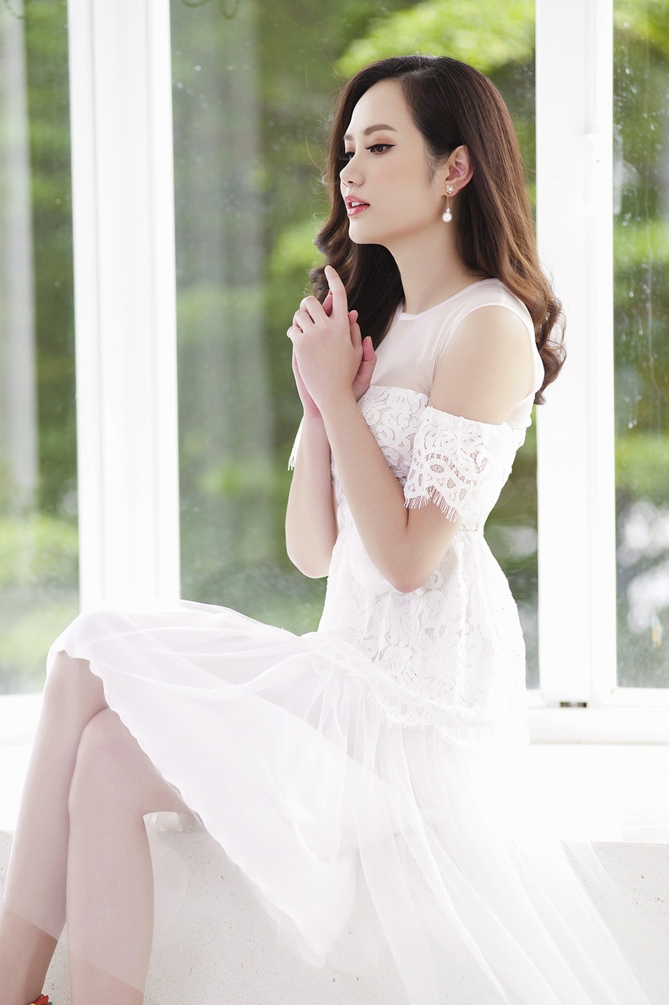 Người đẹp 9X "gây thương nhớ" với váy ren mong manh - 2 Người đẹp 9X "gây thương nhớ" với váy ren mong manh - 2