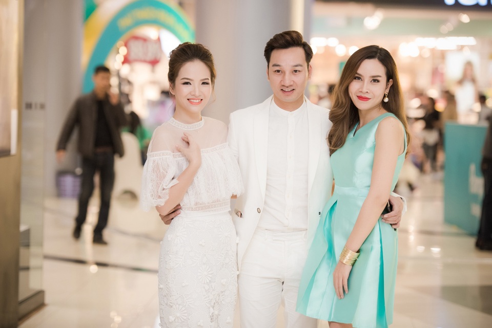 MC Thành Trung cũng xuất hiện tại sự kiện này. Được biết Thành Trung và Lưu Hương Giang cũng là những người bạn thân thiết ở ngoài đời.