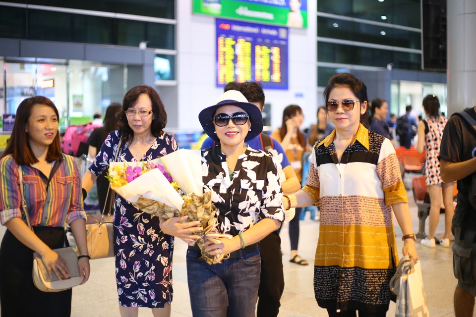 Danh ca Thanh Tuyền về Việt Nam, sắp hội ngộ Lệ Quyên, Bằng Kiều - 5 Danh ca Thanh Tuyền về Việt Nam, sắp hội ngộ Lệ Quyên, Bằng Kiều - 5