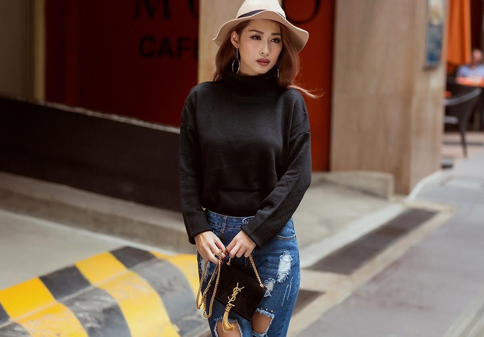 Hot girl Quỳnh Thy diện style “chất lừ” ra phố ngày se lạnh - 9 Hot girl Quỳnh Thy diện style “chất lừ” ra phố ngày se lạnh - 9