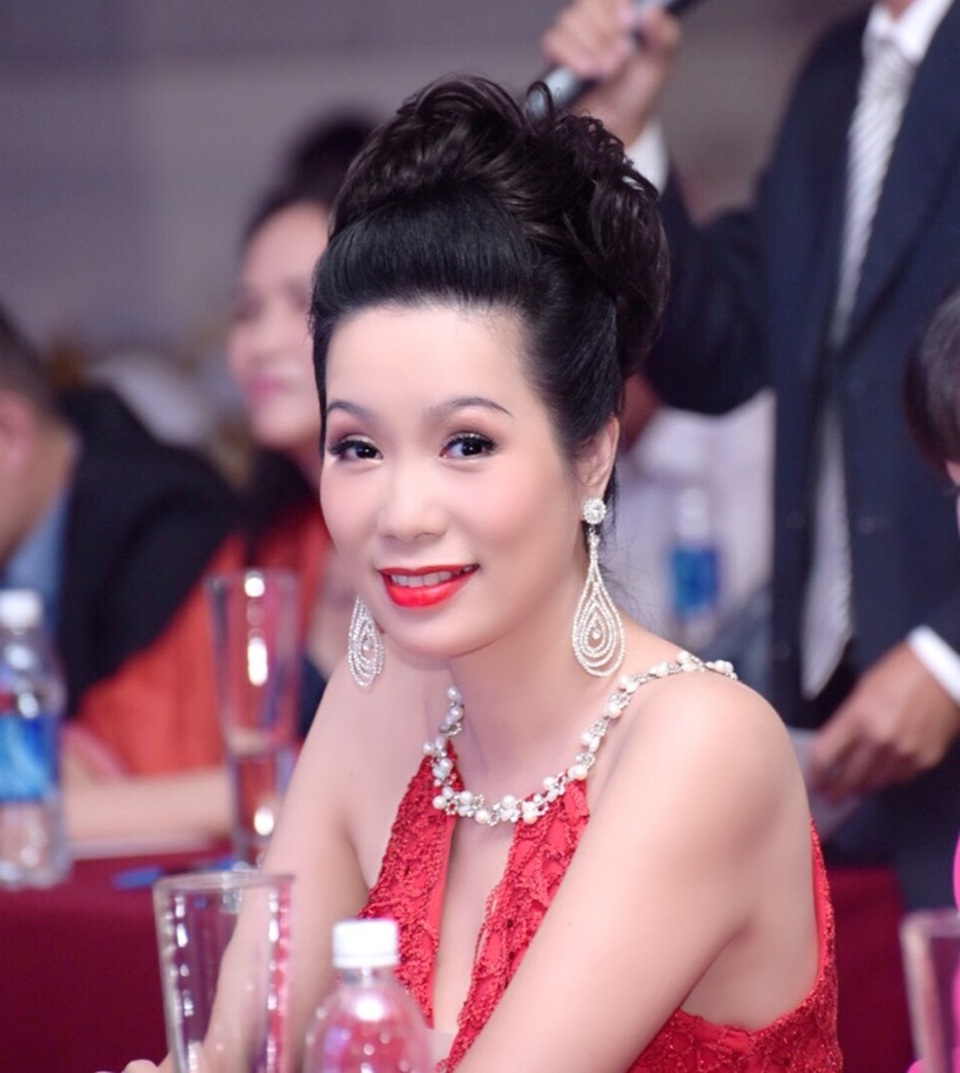 Á hậu Trịnh Kim Chi: “Tôi có một hậu phương vững chắc” - 9