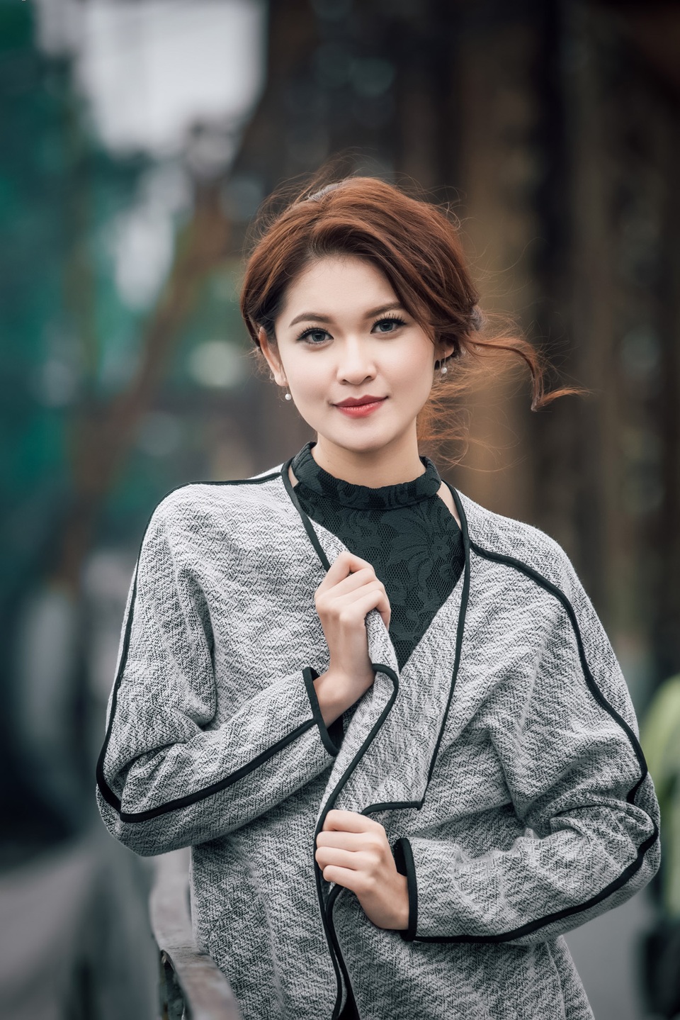 Mới đây, Thuỳ Dung có chuyến công tác ngắn tại Hà Nội. Đây là lần thứ hai trong năm 2016 cô được ra thăm Thủ đô và có thời gian rảnh rỗi khám phá các địa danh, thắng cảnh nổi tiếng.