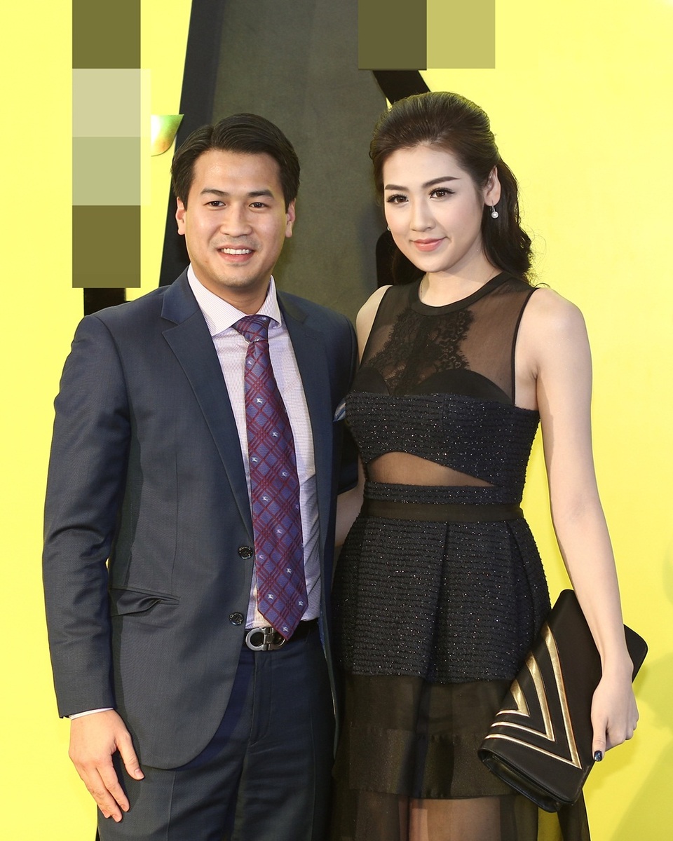 Lan Khuê, Tú Anh “quấn quýt” bên em chồng Hà Tăng - 9 Á hậu Tú Anh bên Phillip Nguyễn.