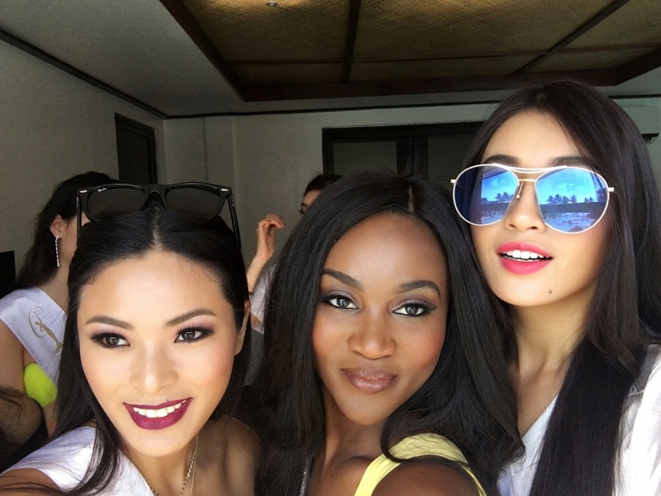 Trong lịch trình tiếp theo, Lệ Hằng sẽ cùng các đại diện khác có buổi họp báo với truyền thông Philippines. Sau đó, họ có buổi chụp hình tại một số địa danh, thắng cảnh ở thủ đô Manila. Tất cả hoạt động này đều được ban tổ chức ghi hình để quảng bá cho cuộc thi Miss Universe lần thứ 65 diễn ra từ ngày 13-30/1/2017.