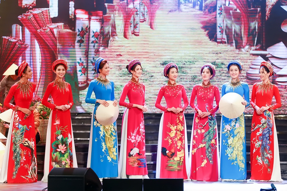 Hoa hậu Thùy Dung: “Tôi vẫn đang đợi tình yêu của đời mình” - 13 Hoa hậu Thùy Dung: “Tôi vẫn đang đợi tình yêu của đời mình” - 13