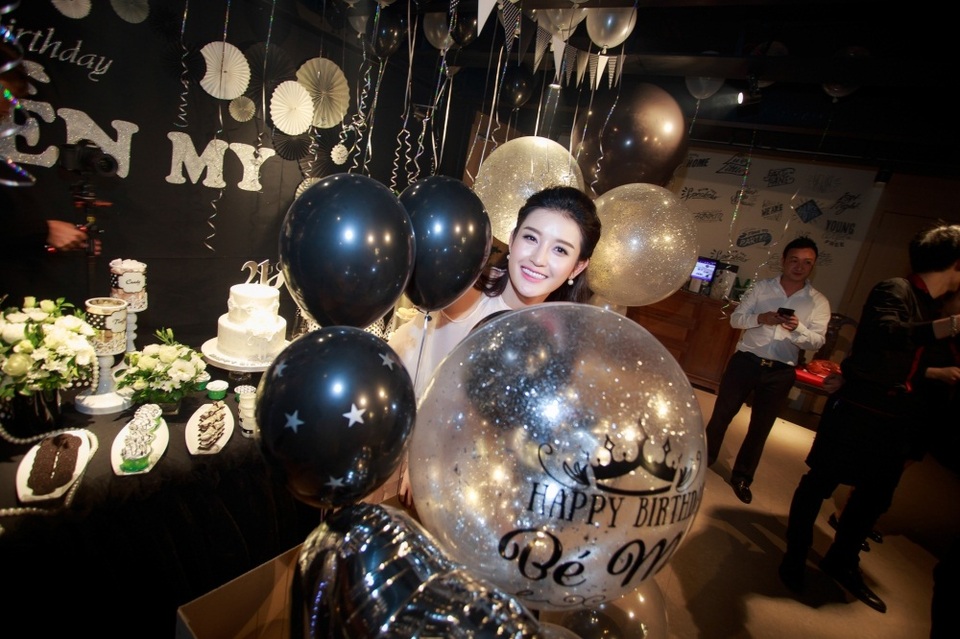 Á hậu Huyền My: “21 tuổi tôi lớn dần trong vòng tay gia đình” - 6 Á hậu Huyền My: “21 tuổi tôi lớn dần trong vòng tay gia đình” - 6