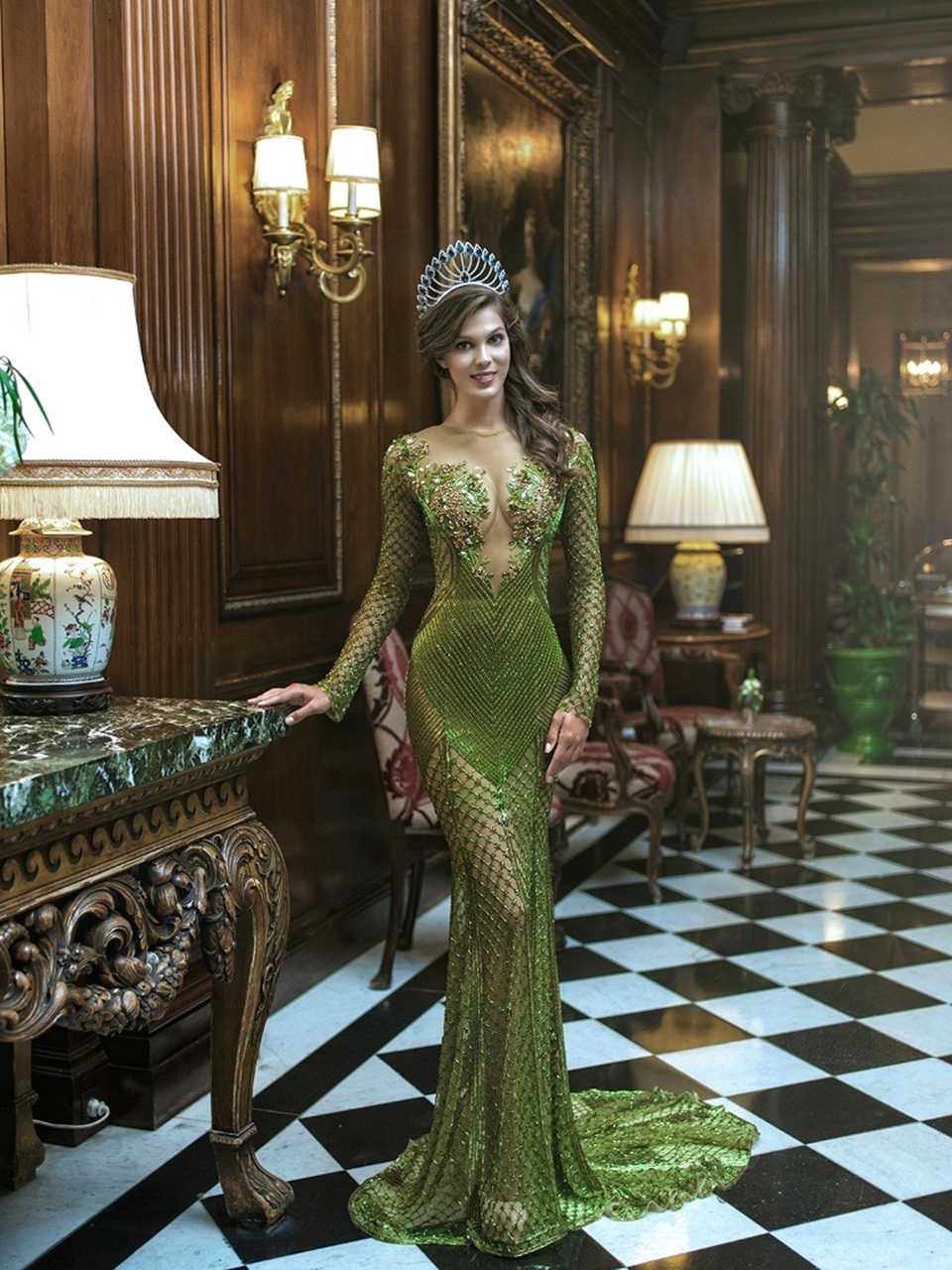 Hoa hậu Pháp mặc thiết kế Việt chụp ảnh dự thi Hoa hậu Hoàn vũ thế giới - 4