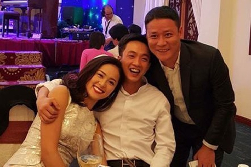 Viết tâm thư làm dấy tin đồn chia tay Cường Đôla, Hạ Vi nói gì? - 8 Những hình ảnh tình cảm của cặp đôi.