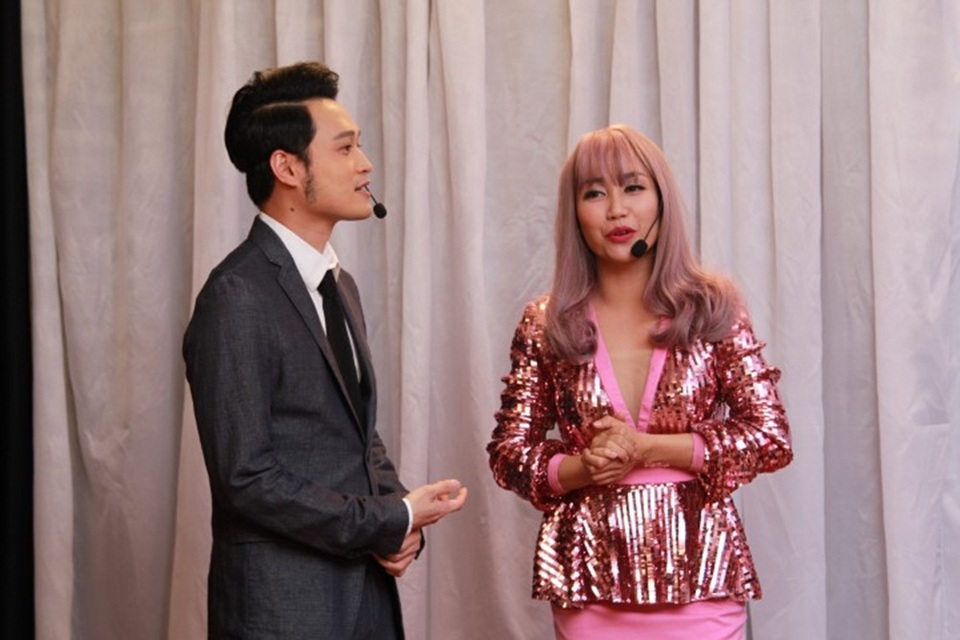 Anh và MC Ốc Thanh Vân diễn ăn ý.