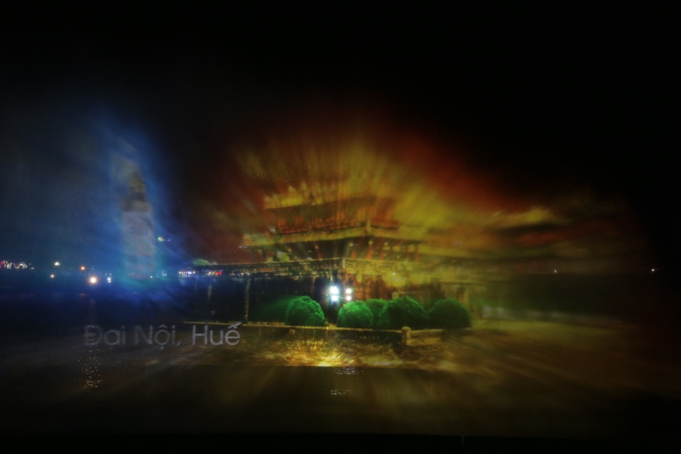 Trình làng “siêu phẩm mới” tại Lễ hội Bia quốc tế 2018 - 6 Màn trình diễn 3D Mapping ngay trên mặt sông Hương được đầu tư hoành tráng, công phu
