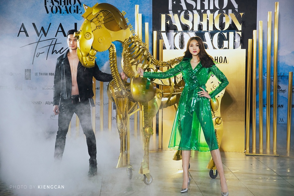 Cuộc hội ngộ đầy cảm hứng của các Nhà thiết kế trong chuyến viễn du Fashion Voyage - 11 Cuộc hội ngộ đầy cảm hứng của các Nhà thiết kế trong chuyến viễn du Fashion Voyage - 11