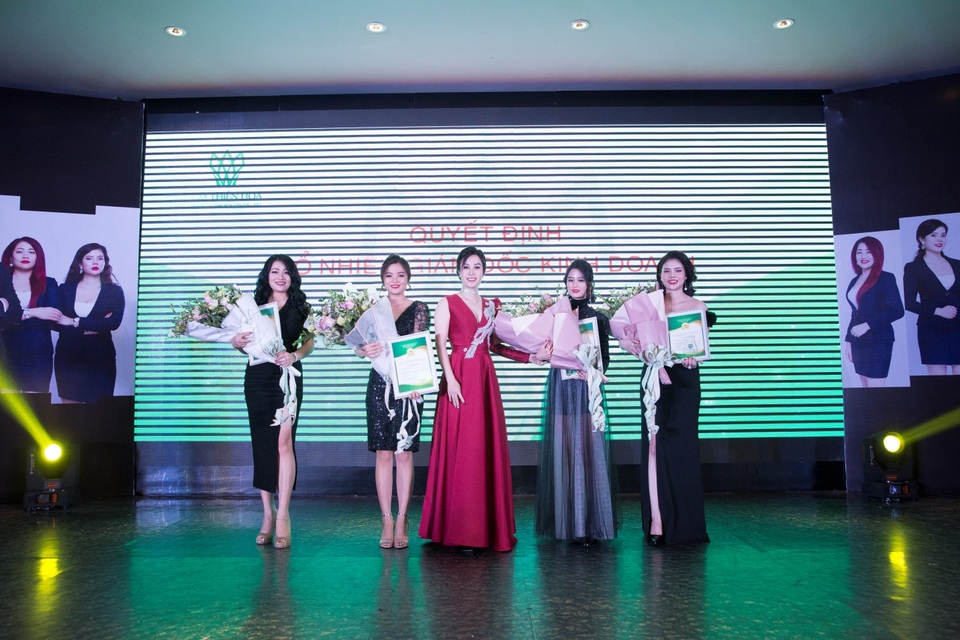 Kim Thiên Hoa và hành trình 5 năm chinh phục thị trường mỹ phẩm - Ảnh 3. Kim Thiên Hoa và hành trình 5 năm chinh phục thị trường mỹ phẩm - Ảnh 3.