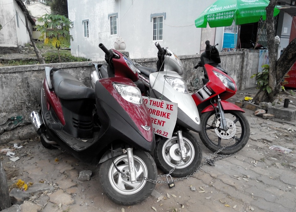 Phá đường dây mua xe gian, làm giả giấy tờ mang đi cầm cố - 1 Bằng thủ đoạn mua xe gian, làm giả giấy tờ các đối tượng đã thực hiện trên 30 vụ lừa đảo chiếm đoạt tài sản
