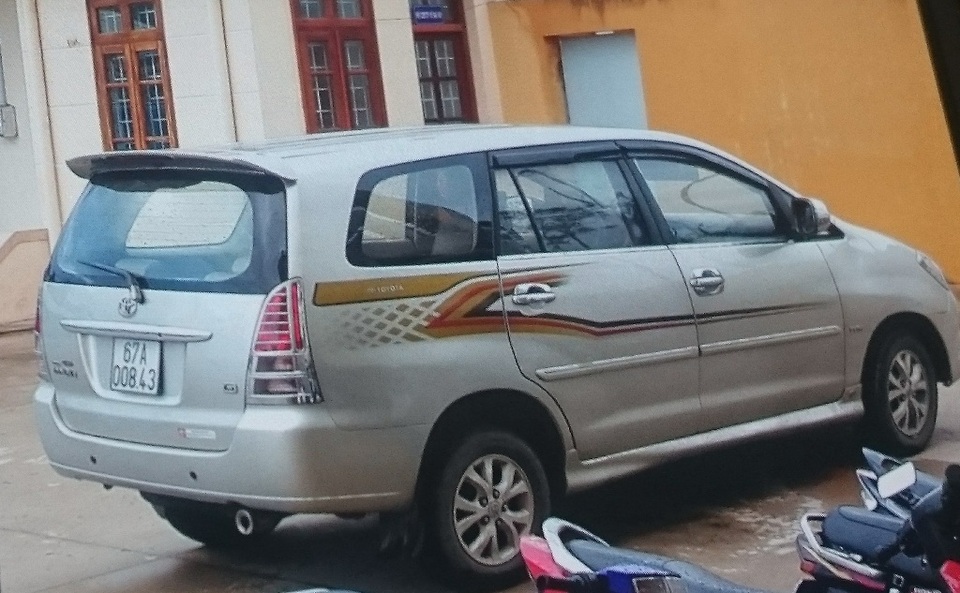 Chiếc xe innova mà Tuấn thuê chị Hải Yến rồi lái sang Campuchia nướng vào sòng bạc