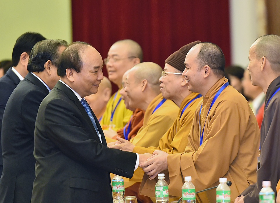 Thủ tướng: Cùng là con cháu Lạc Hồng, phải chung tay xây dựng đất nước - 1 Thủ tướng gặp gỡ các chức sắc tôn giáo cả nước.